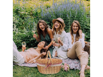 बागवानी पिकनिक टोकरी विकर हैंडल के साथ टोकरी 2 के लिए भोजन लकड़ी का शीर्ष